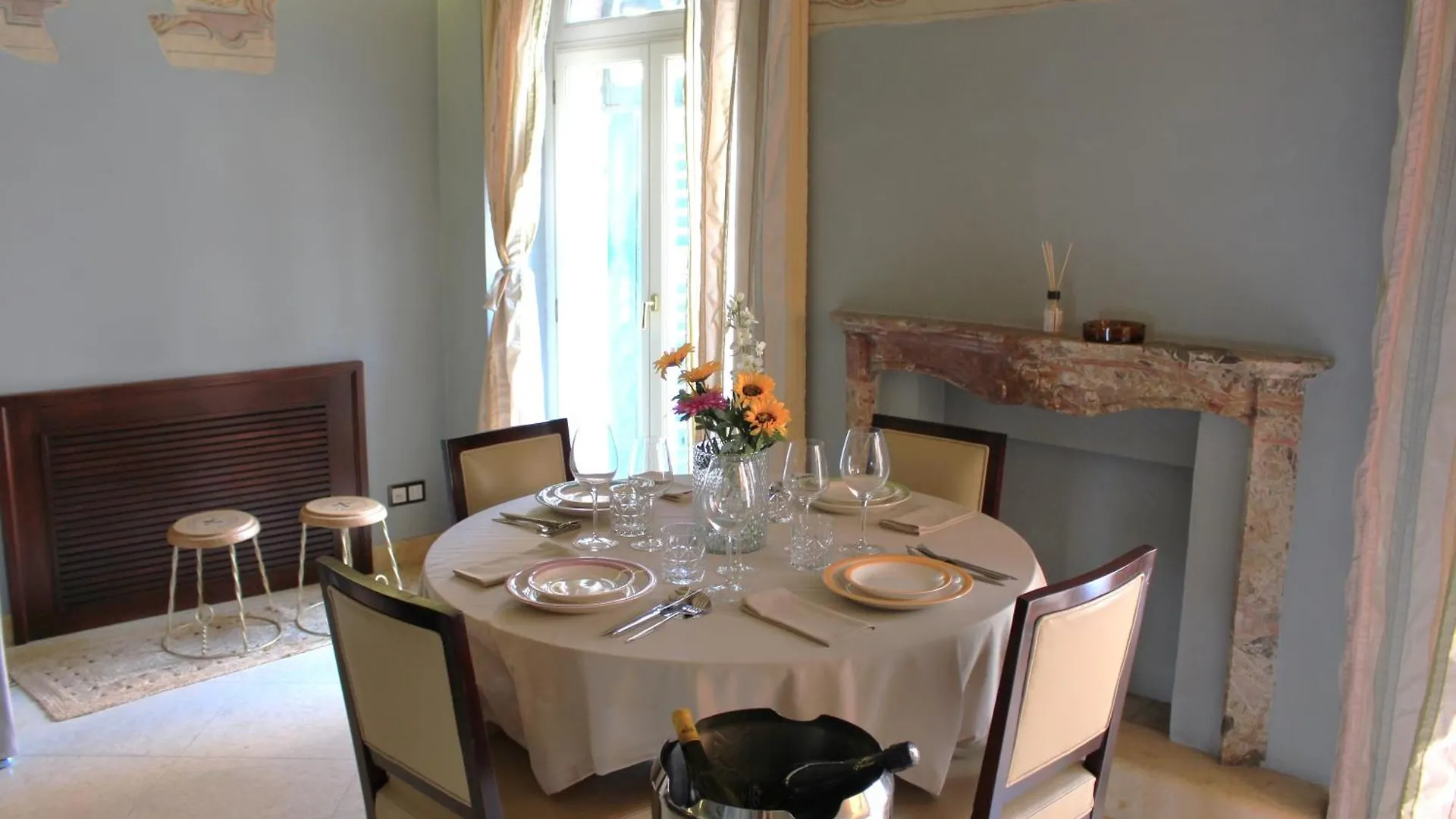 Verona Luxury Flats , Piazza Erbe With Balcony On Main Square