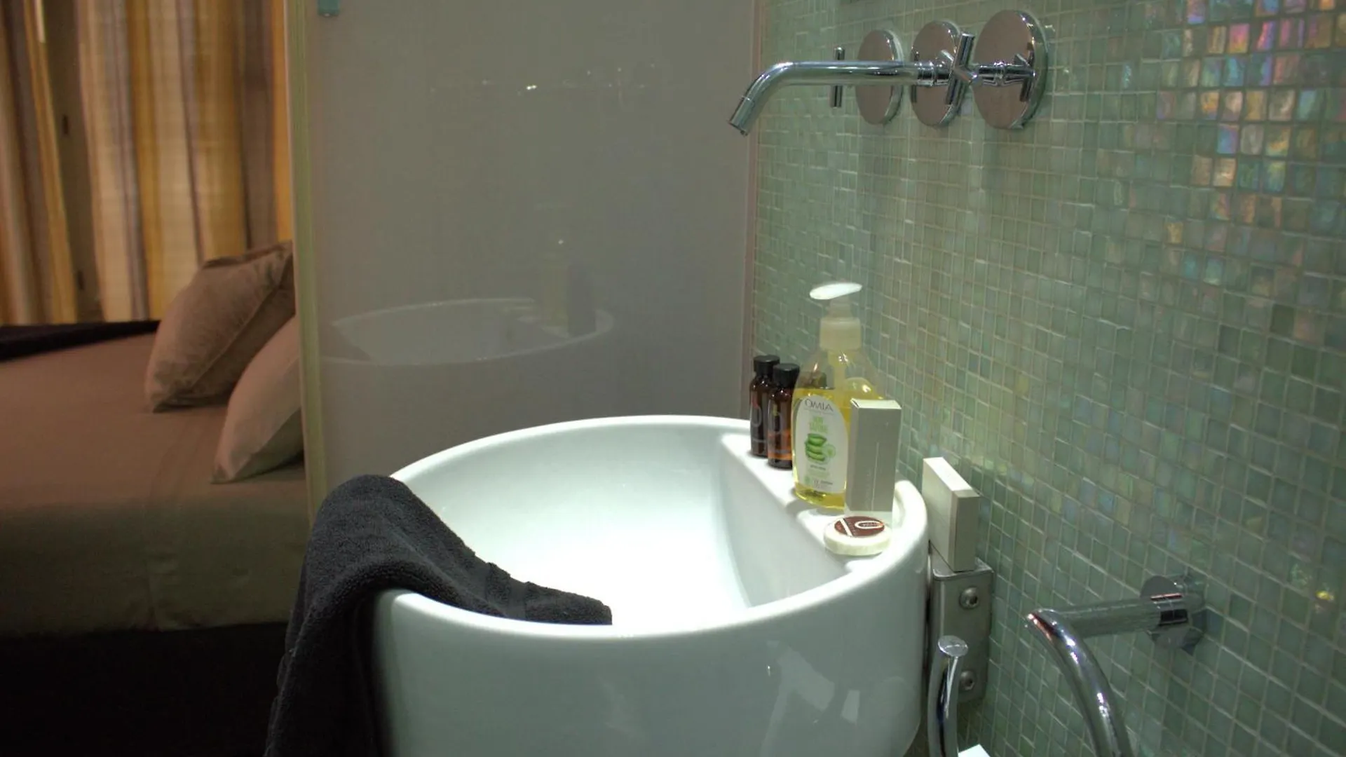 Verona Luxury Flats , Piazza Erbe With Balcony On Main Square