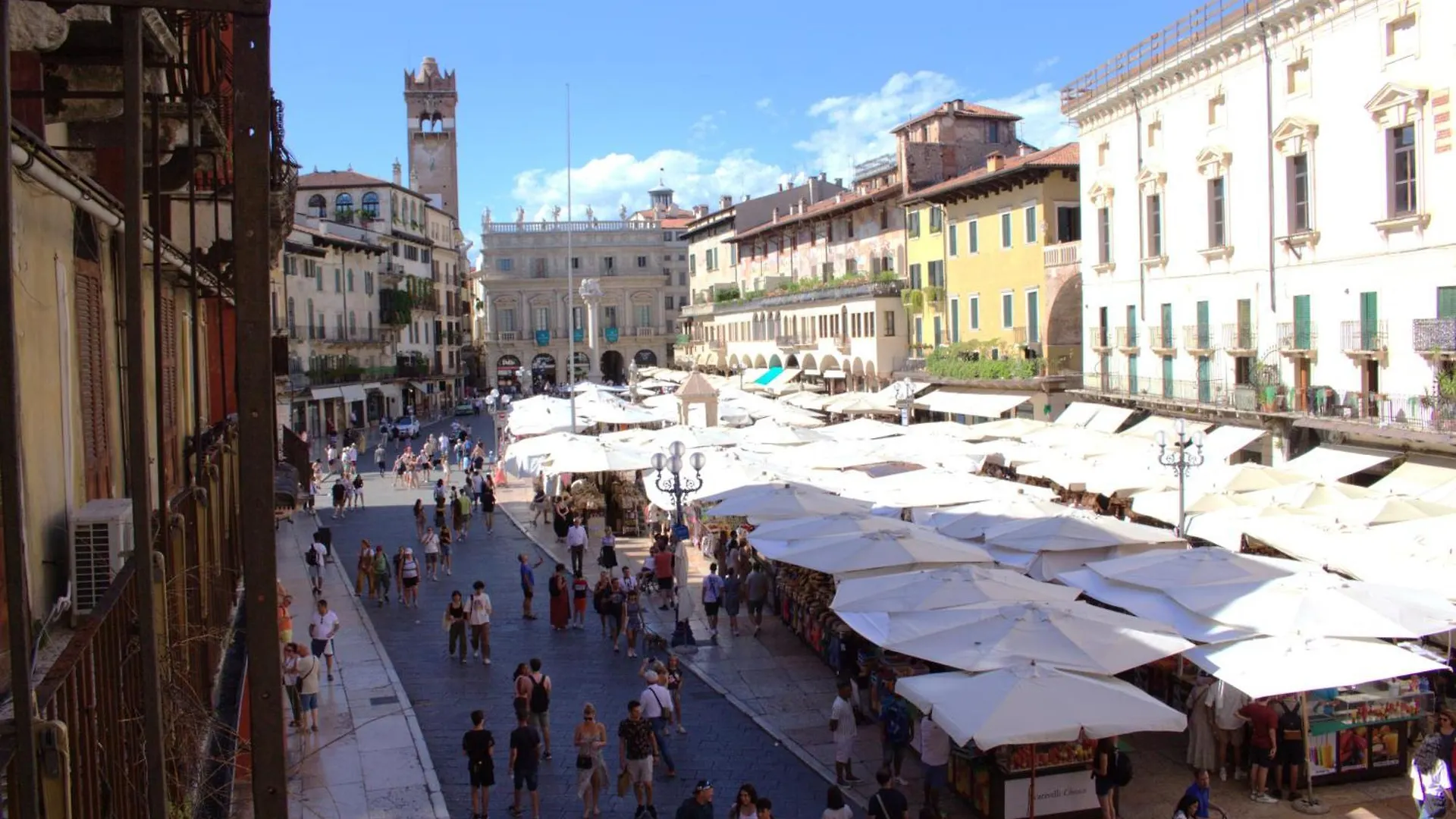 Verona Luxury Flats , Piazza Erbe With Balcony On Main Square 0*,