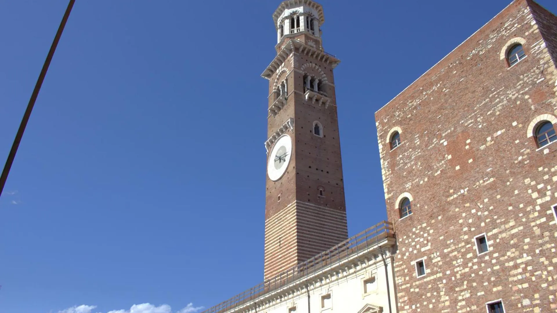 Verona Luxury Flats , Piazza Erbe With Balcony On Main Square 0*,